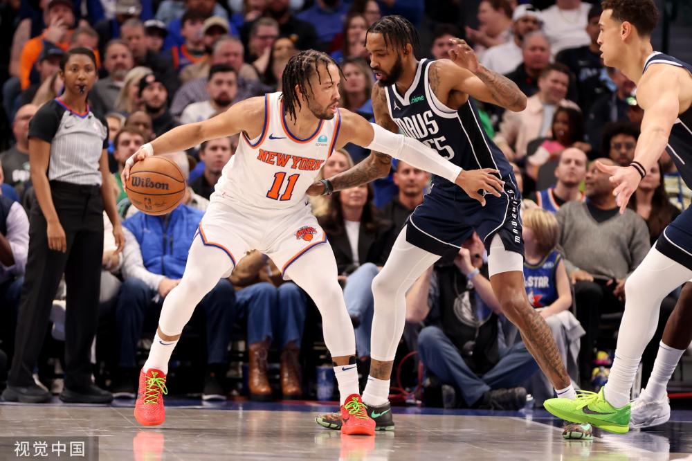 力压群雄 力压群雄