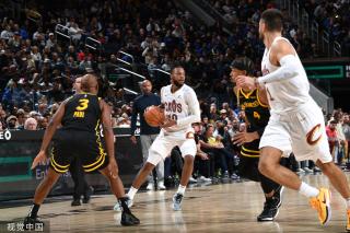 英超联赛中 英超联赛中