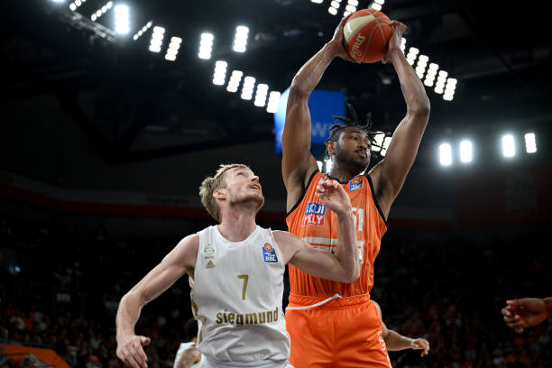 球的速度与 球的速度与